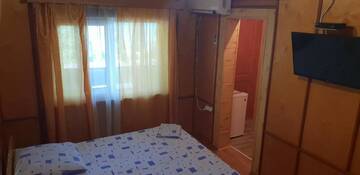 Бюджетный трехместный номер в Отеле River Hotel